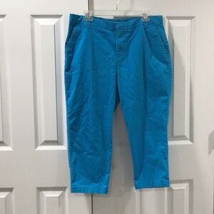 Vibrant Blue Capri Pants with Relaxed Fit and Lightweight Fabric